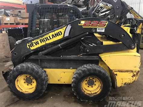 2013 new holland l225 skid steer loader specifications|nh l225 skid steer specs.